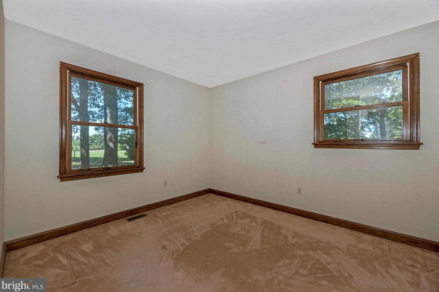 4799 Babylon Rd, Taneytown MD 21787-1416 exterior