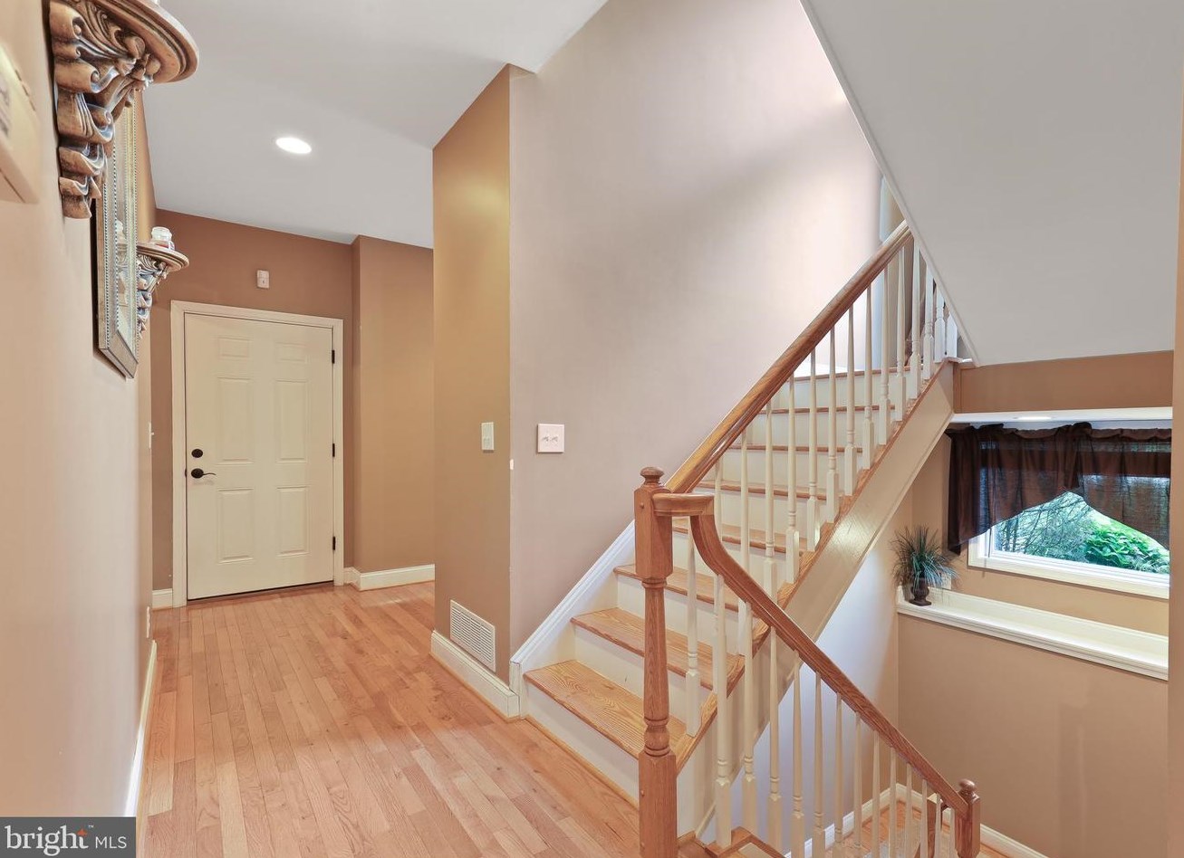 5710 Cabbage Spring Rd, Mount Airy MD  21771-8012 exterior