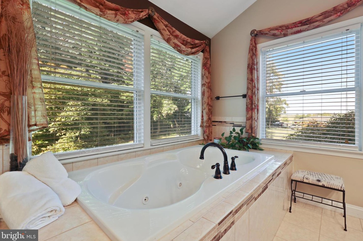 5710 Cabbage Spring Rd, Mount Airy MD  21771-8012 exterior