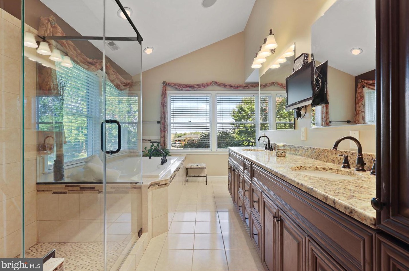 5710 Cabbage Spring Rd, Mount Airy MD  21771-8012 exterior