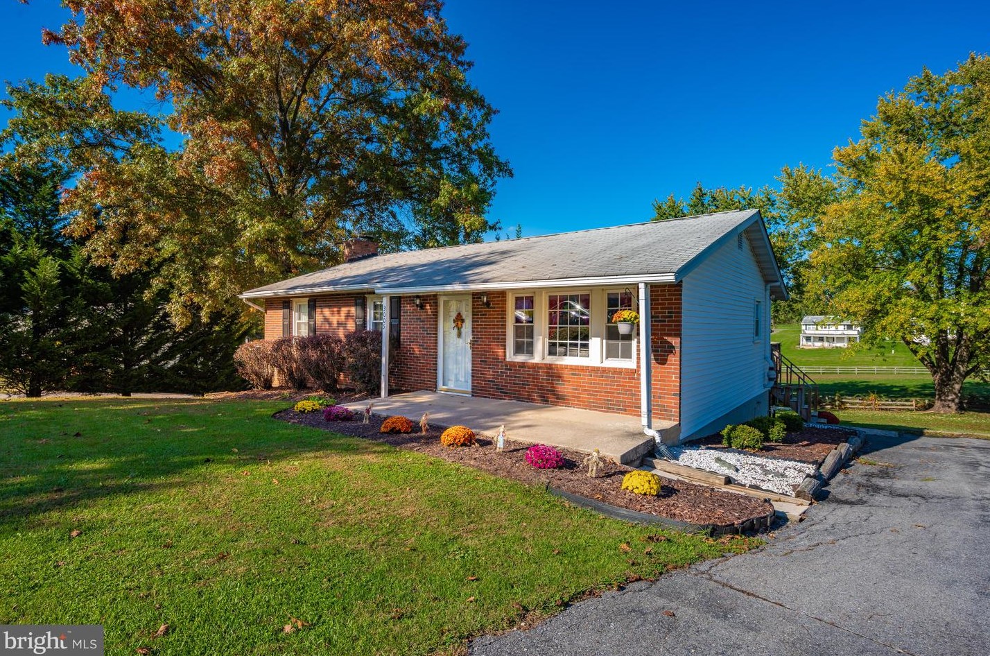 3005 Michael Rd, Mount Airy MD 21771-8922 exterior