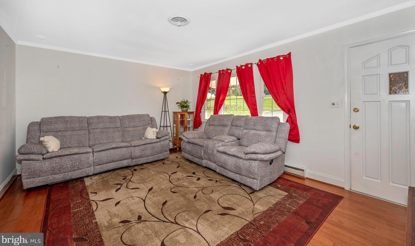 3005 Michael Rd, Mount Airy MD 21771-8922 exterior