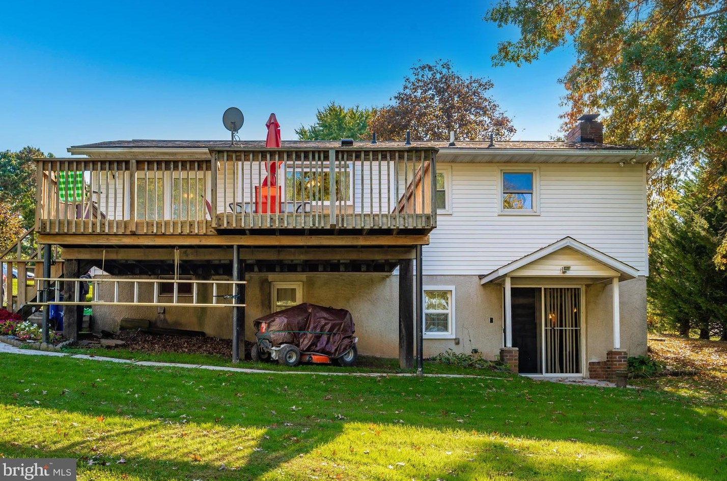 3005 Michael Rd, Mount Airy MD 21771-8922 exterior