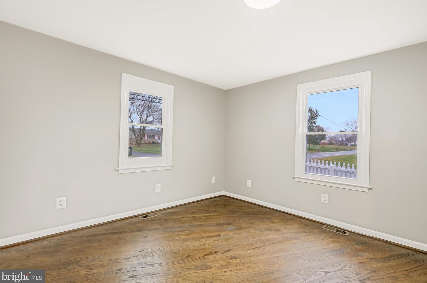 1116 Main St, Mount Airy MD 21771-5677 exterior