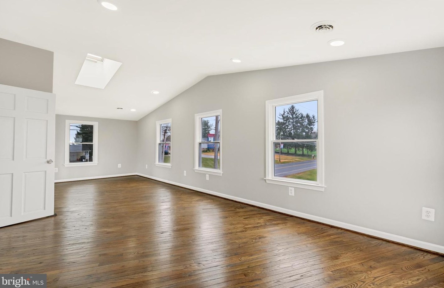 1116 Main St, Mount Airy MD 21771-5677 exterior