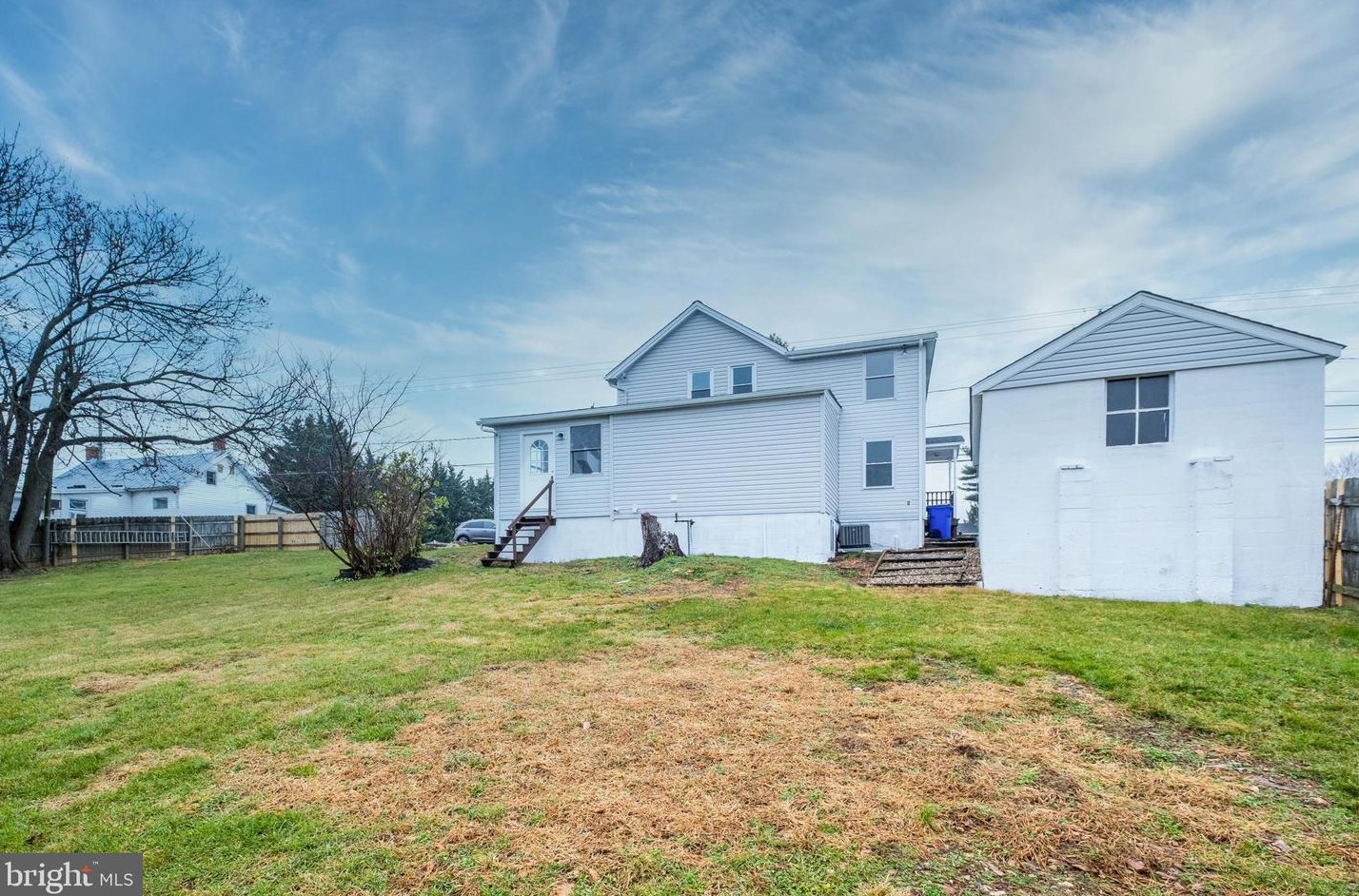 1116 Main St, Mount Airy MD 21771-5677 exterior