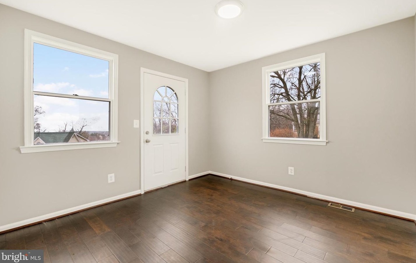 1116 Main St, Mount Airy MD 21771-5677 exterior