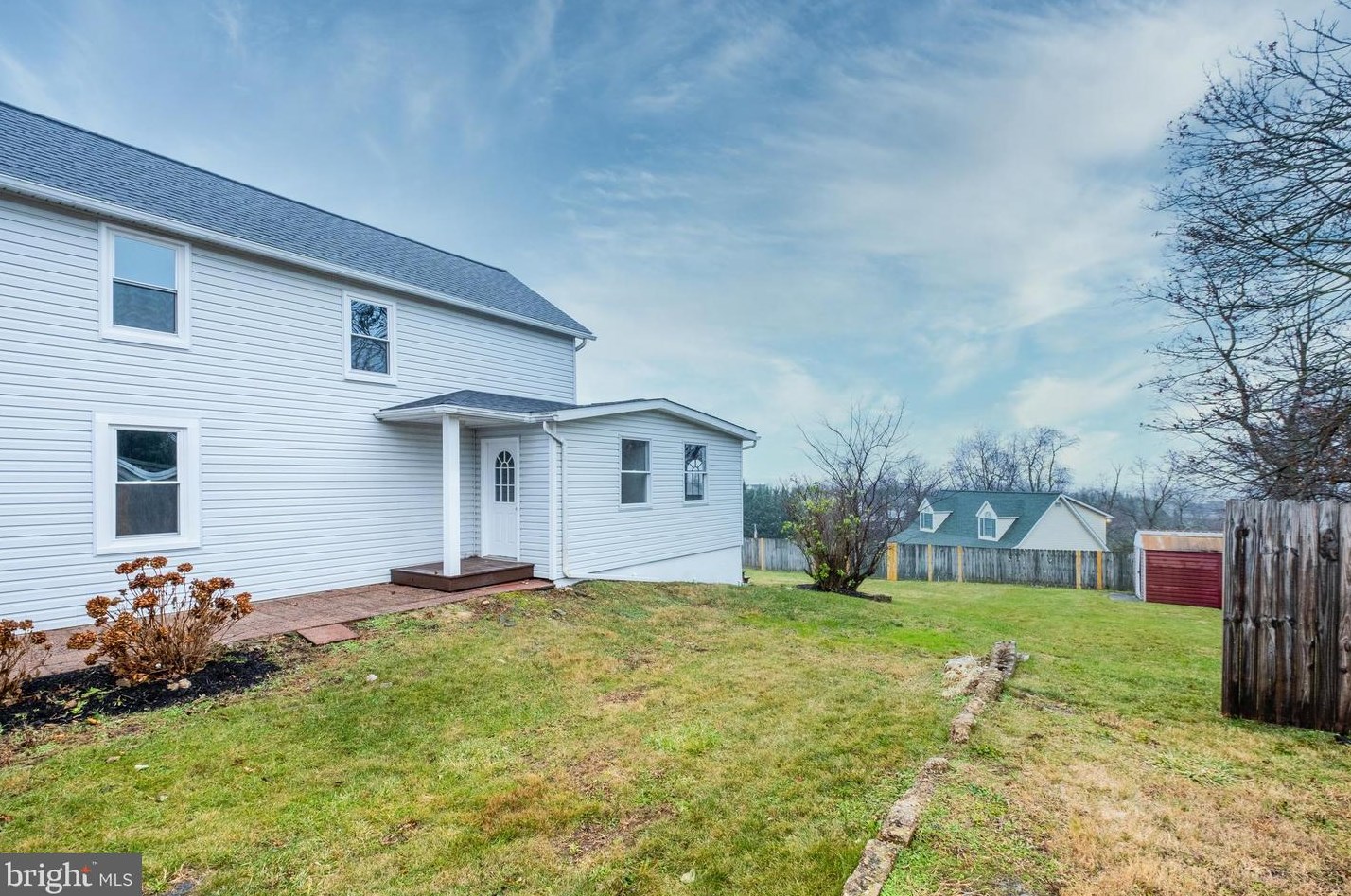 1116 Main St, Mount Airy MD 21771-5677 exterior