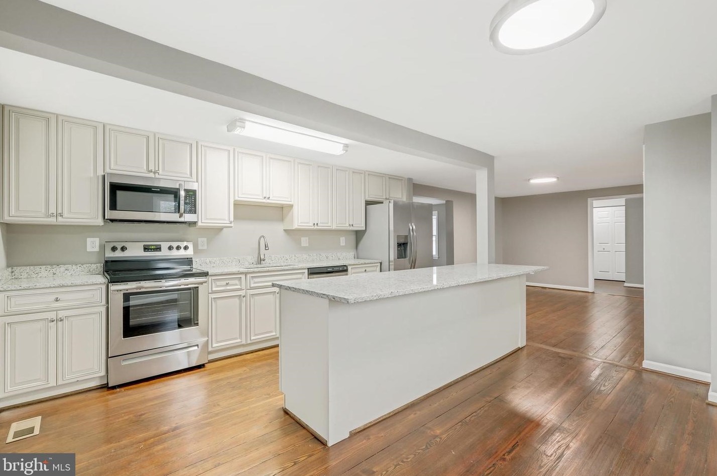 1116 Main St, Mount Airy MD 21771-5677 exterior