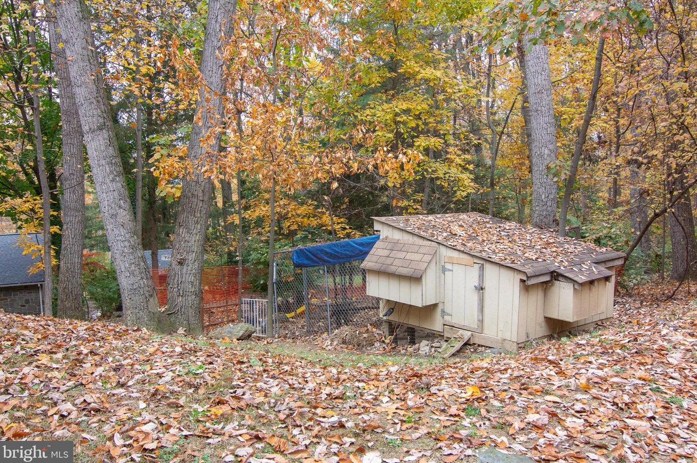 2401 Albert Rill Rd, Hampstead MD  21074-1014 exterior