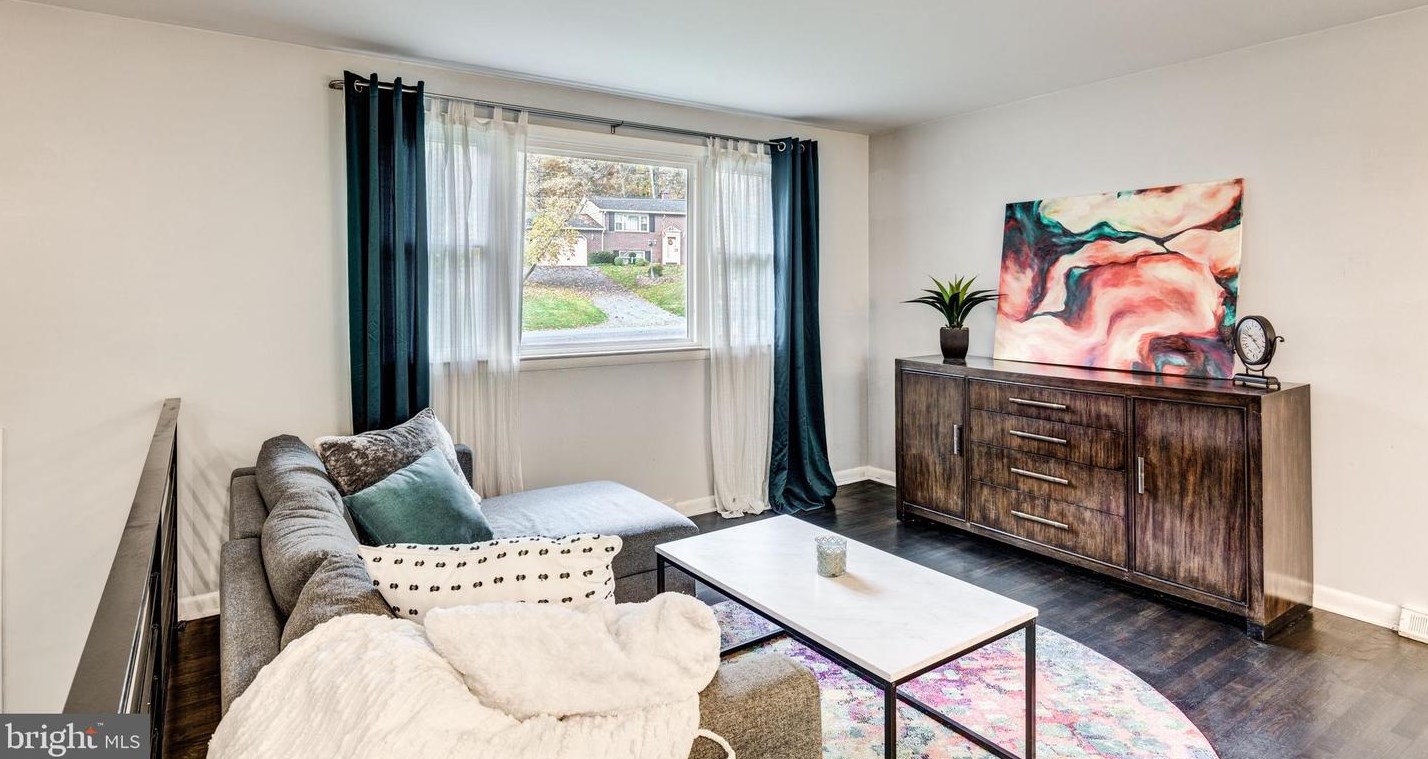 2422 Clydesdale Rd, Patapsco MD  21048-1614 exterior