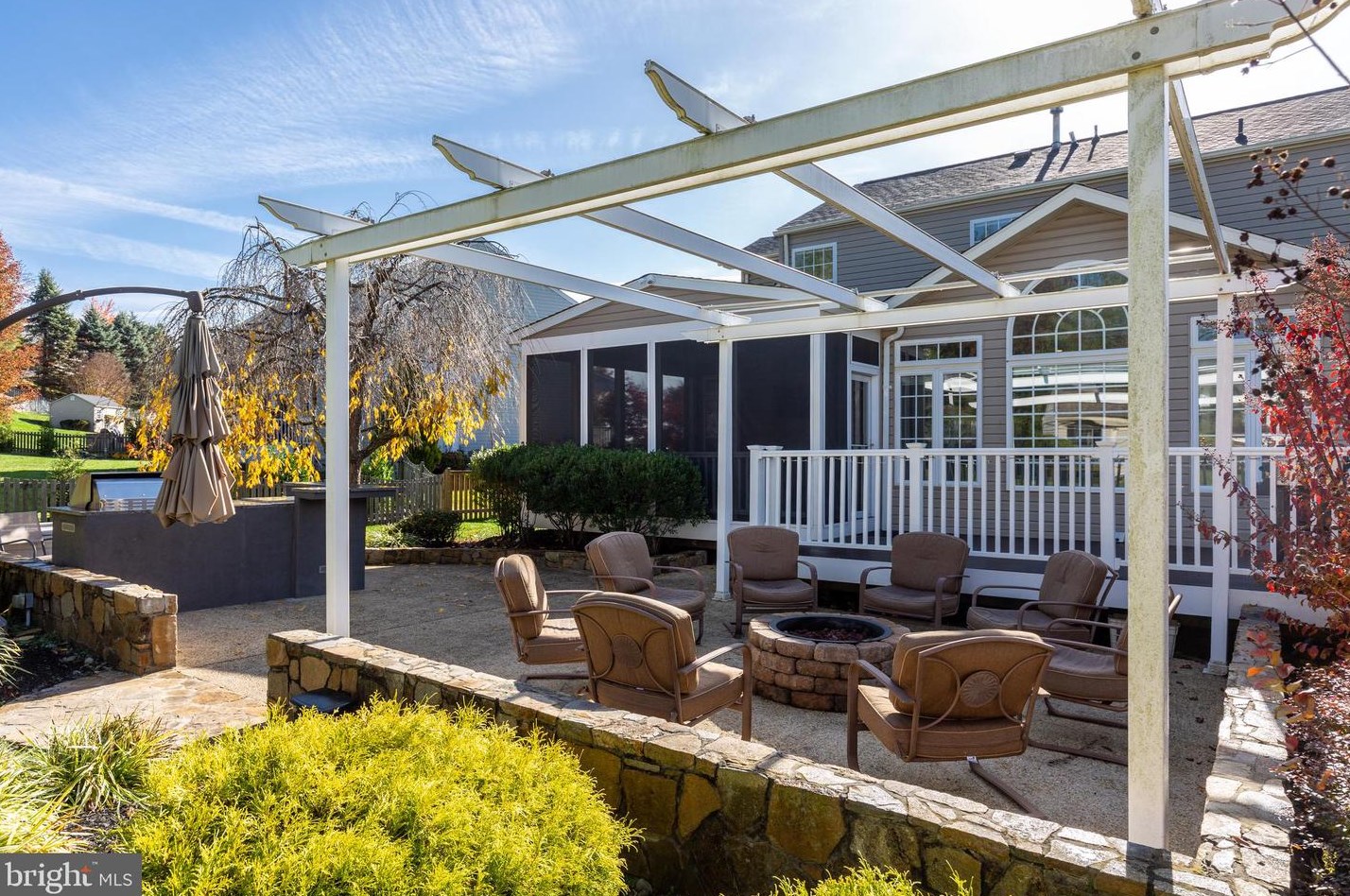 1303 Marian Way, Mount Airy MD 21771-5873 exterior