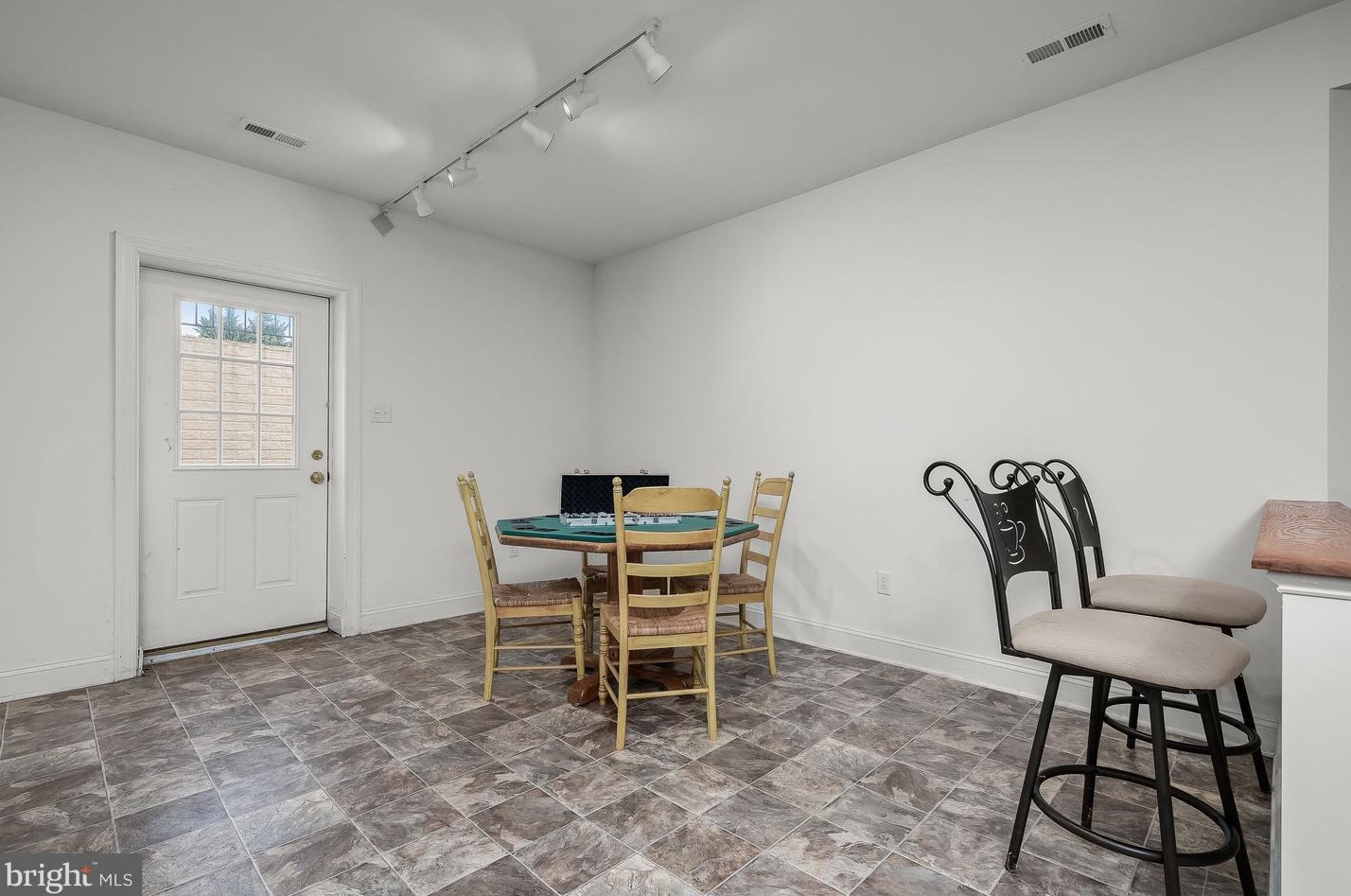 2219 Deer Park Rd, Patapsco MD 21048-2218 exterior