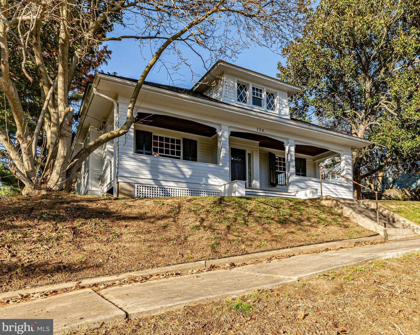 124 Main St, New Windsor MD  21776-9756 exterior