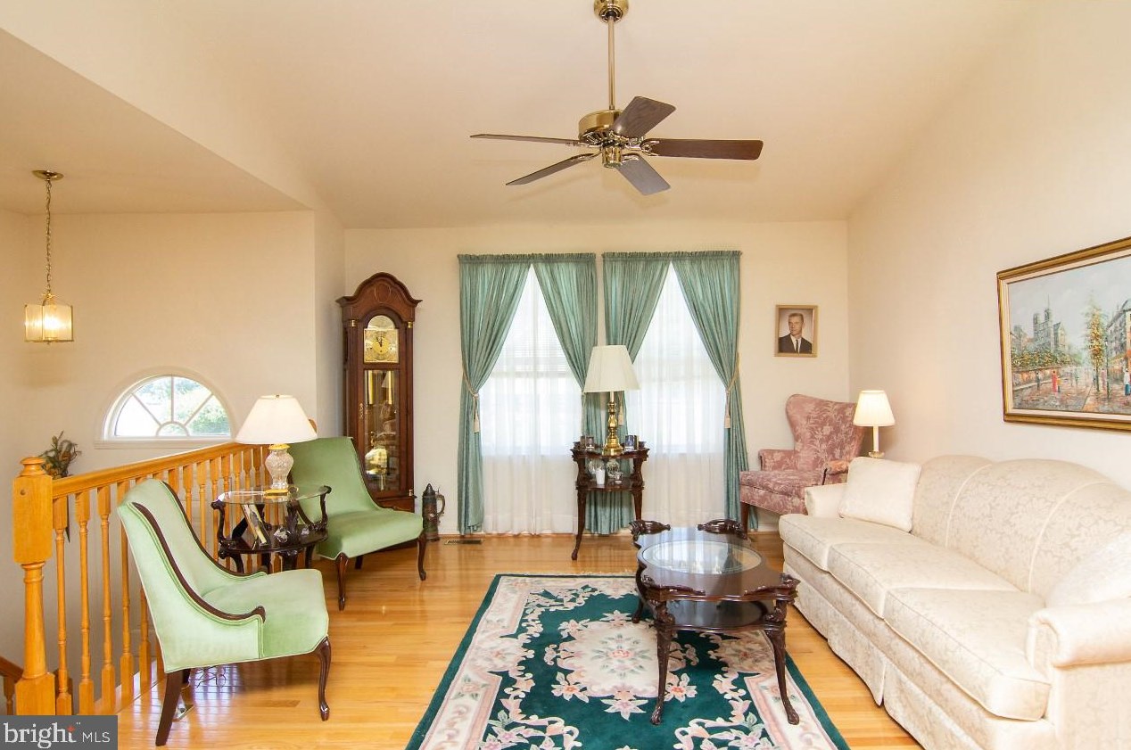 33 Bancroft St, Taneytown, MD 21787