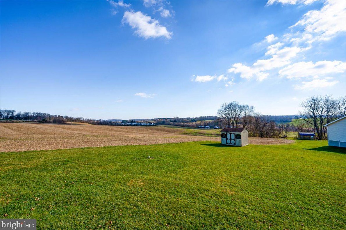 1115 Slingluff Rd, New Windsor MD  21776-9322 exterior