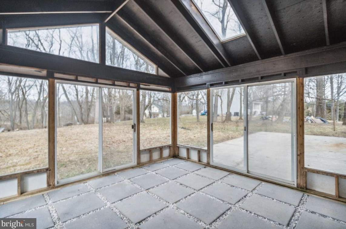 2124 Woodview Rd, Patapsco MD  21048-1118 exterior