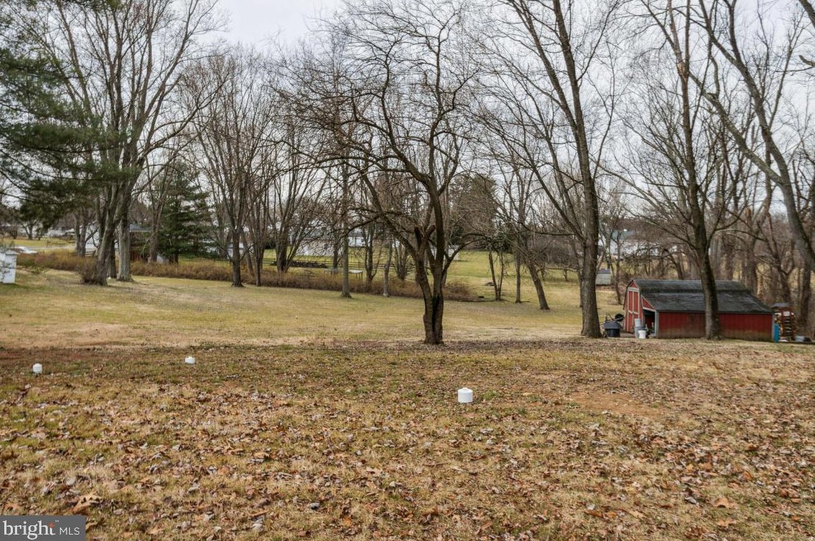 2124 Woodview Rd, Patapsco MD  21048-1118 exterior