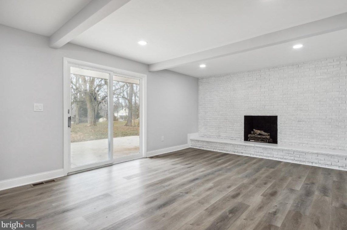 2124 Woodview Rd, Patapsco MD  21048-1118 exterior