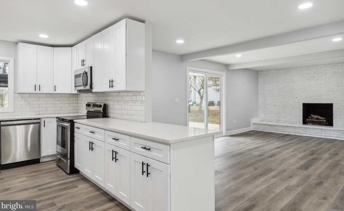 2124 Woodview Rd, Patapsco MD  21048-1118 exterior