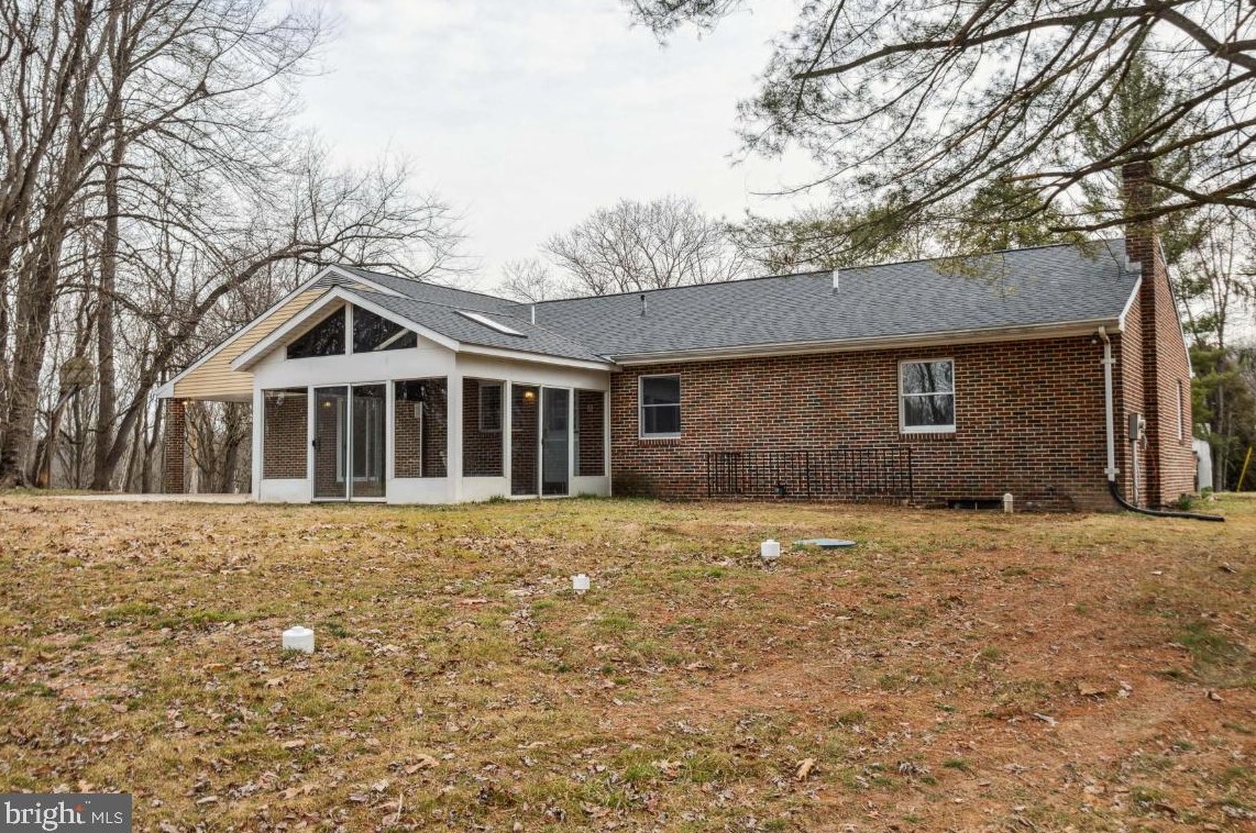 2124 Woodview Rd, Patapsco MD  21048-1118 exterior