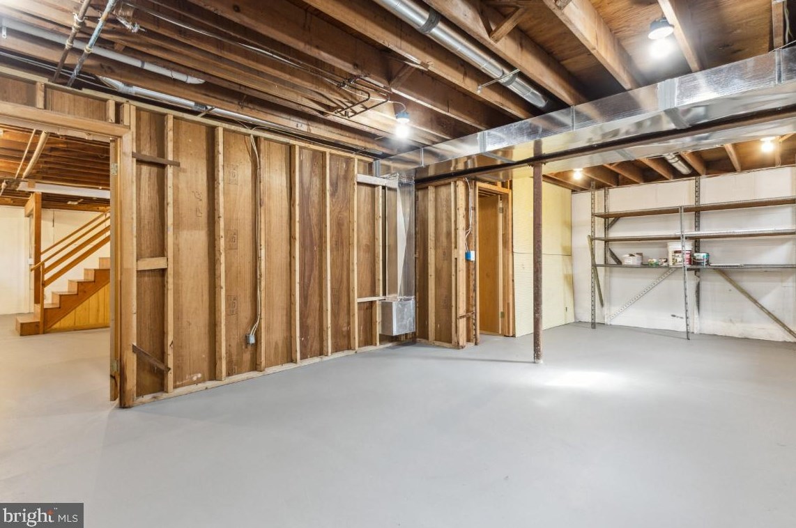 2124 Woodview Rd, Patapsco MD  21048-1118 exterior