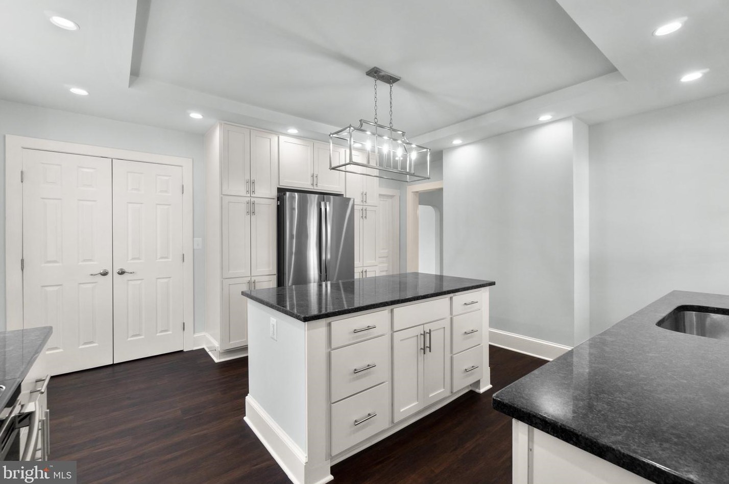 313 Baltimore St, Taneytown MD  21787-2224 exterior