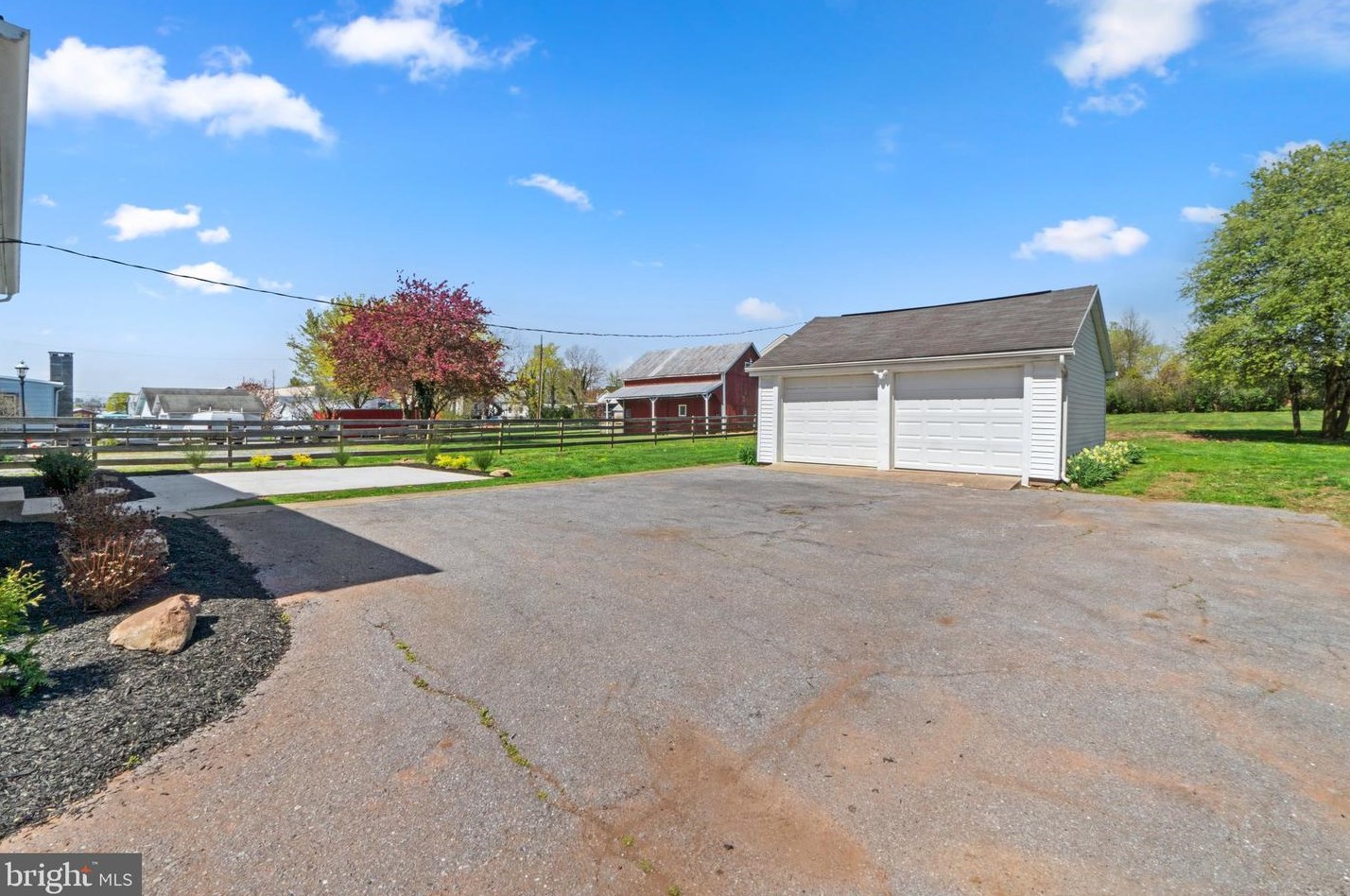 313 Baltimore St, Taneytown MD  21787-2224 exterior