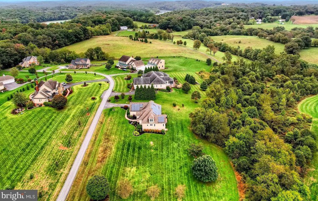 2499 Red Clover Dr, Patapsco MD  21048-2324 exterior