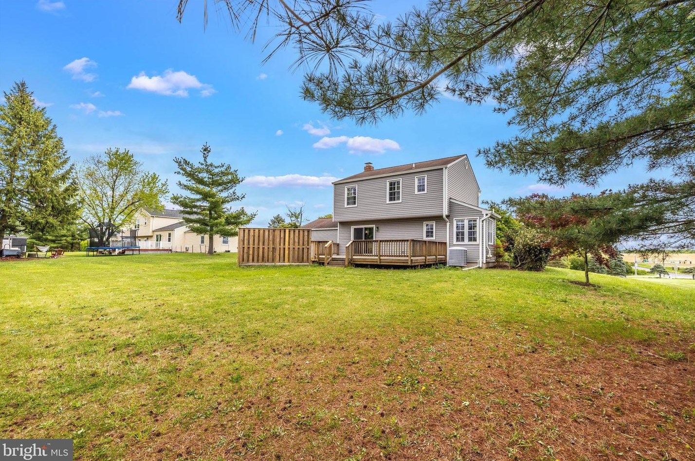 1704 Main St, Mount Airy MD  21771-5398 exterior