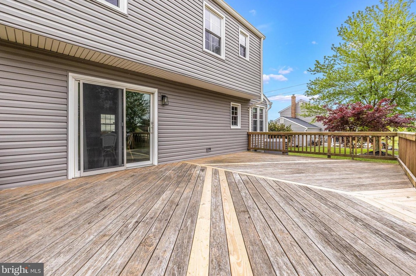 1704 Main St, Mount Airy MD  21771-5398 exterior