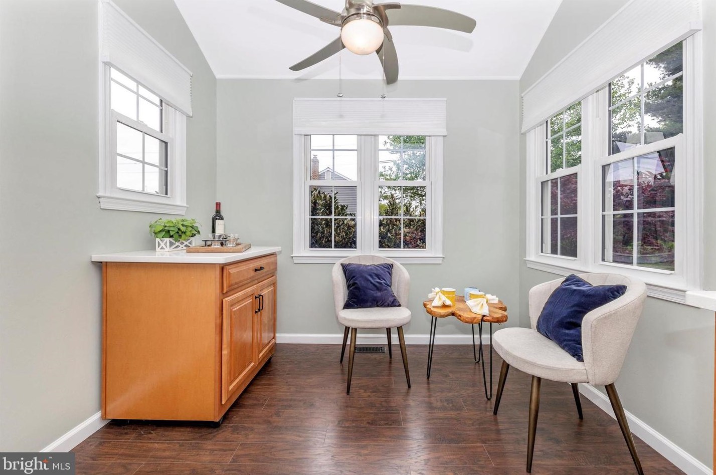 1704 Main St, Mount Airy MD  21771-5398 exterior