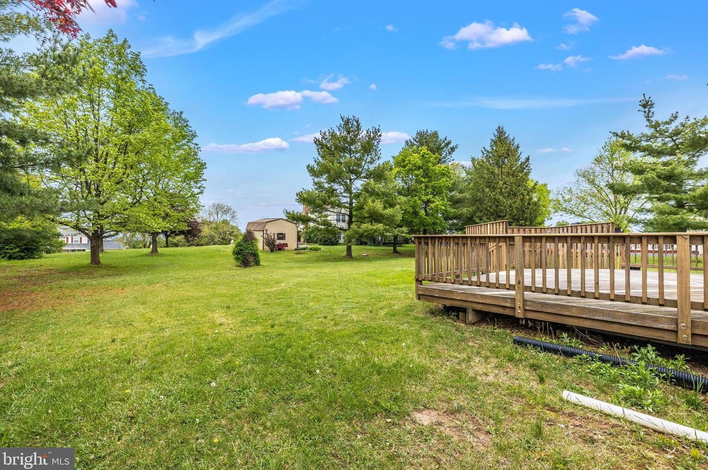 1704 Main St, Mount Airy MD  21771-5398 exterior