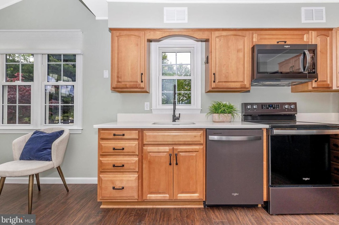 1704 Main St, Mount Airy MD  21771-5398 exterior