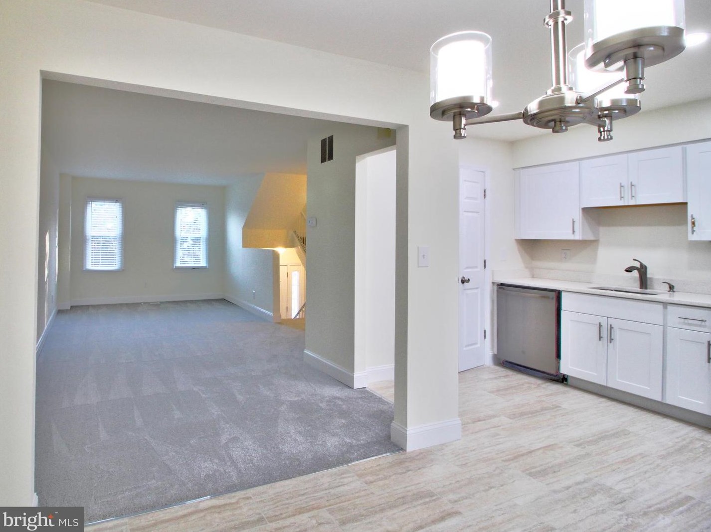 87 Meadowlark Ave, Mount Airy MD  21771-5505 exterior