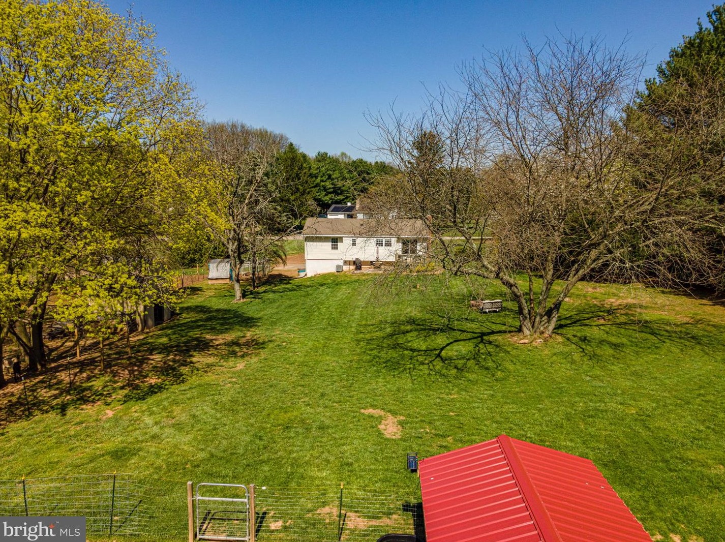 2446 Braddock Rd, Mount Airy MD  21771-8802 exterior