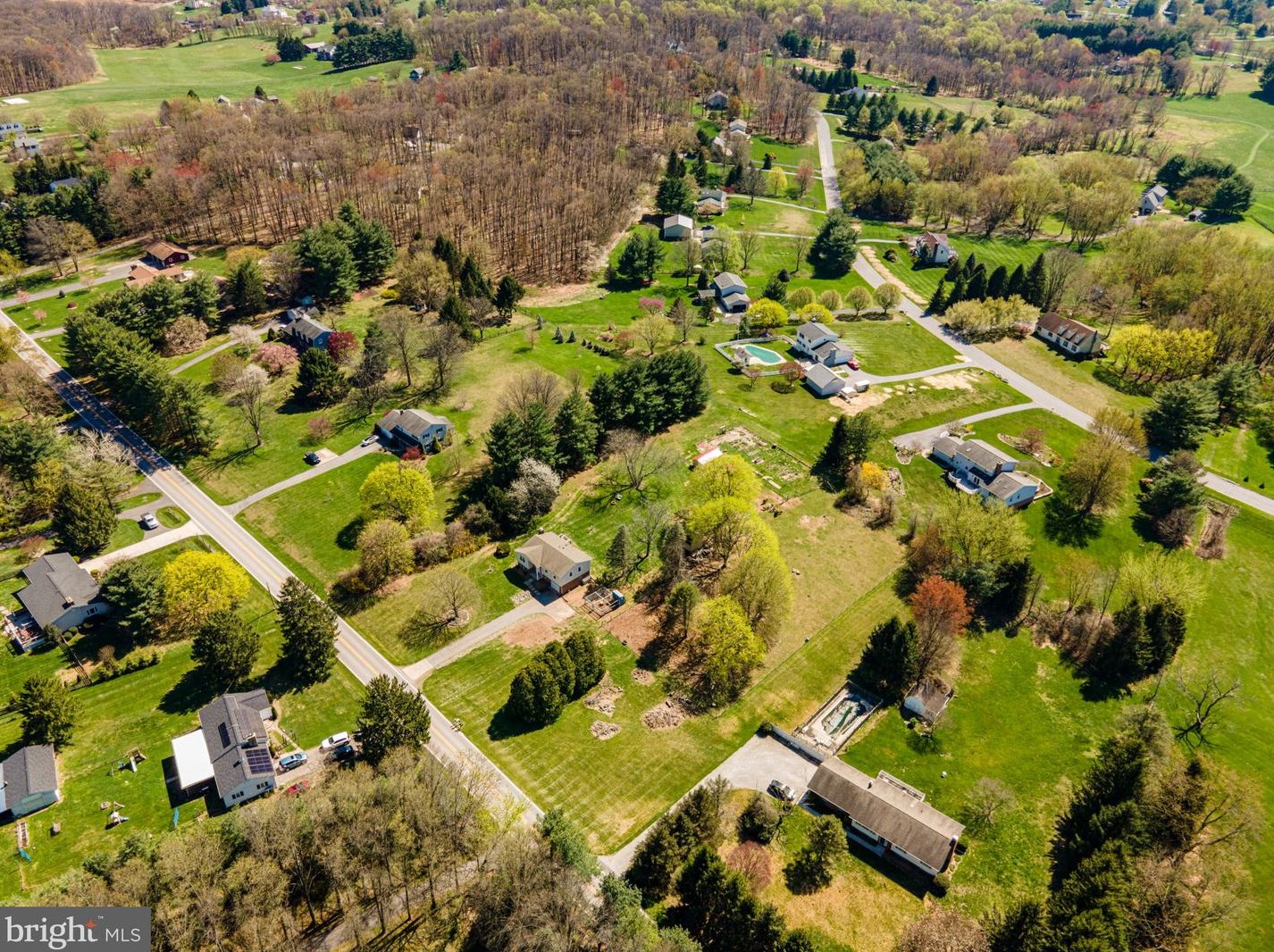 2446 Braddock Rd, Mount Airy MD  21771-8802 exterior