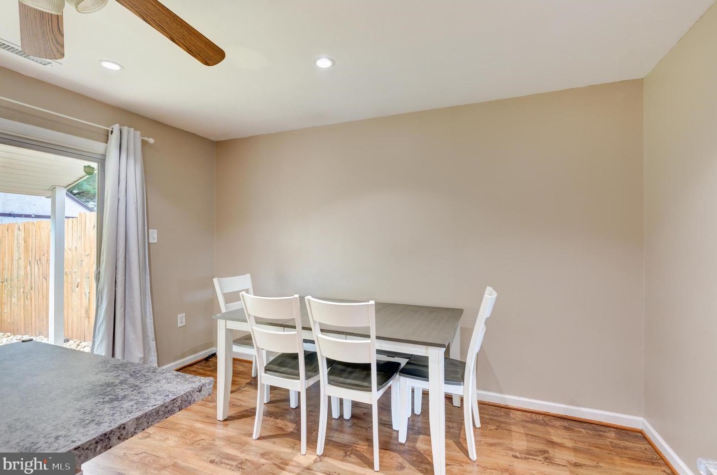 551 Daisy Dr, Taneytown MD  21787-2323 exterior