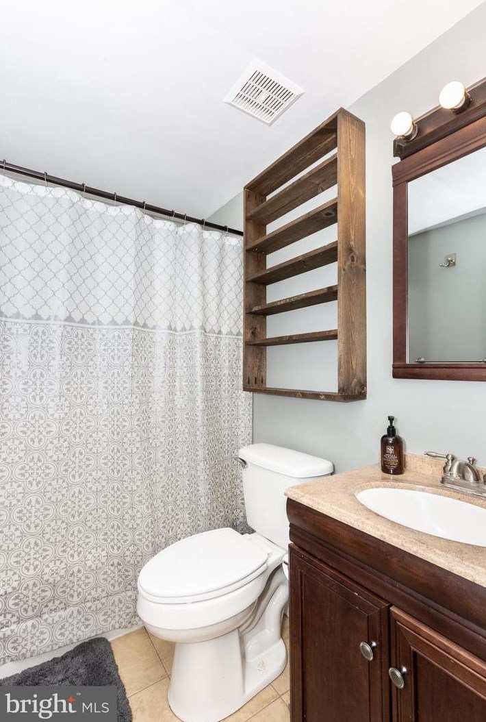 551 Daisy Dr, Taneytown MD  21787-2323 exterior