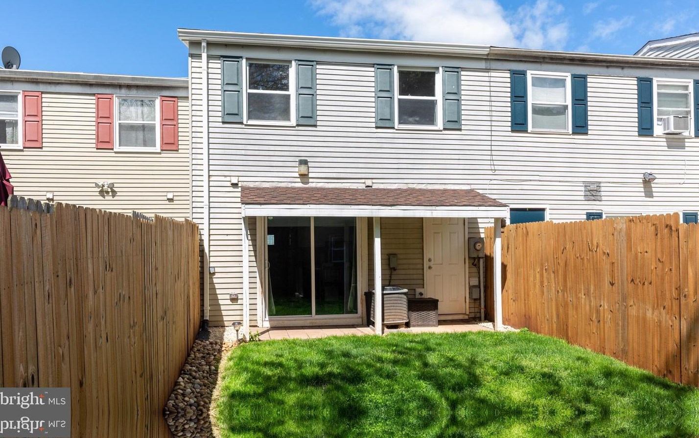 551 Daisy Dr, Taneytown MD  21787-2323 exterior