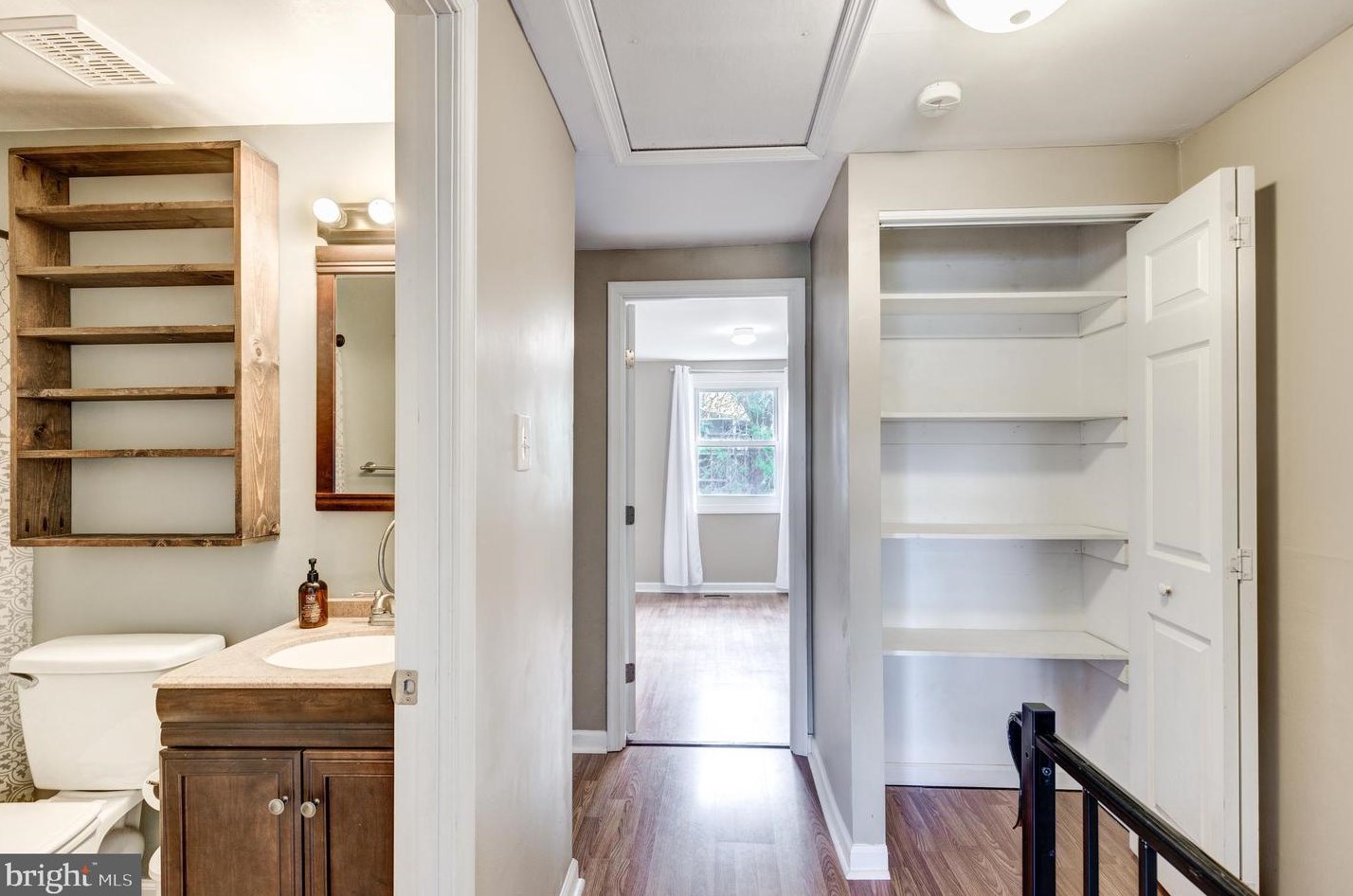 551 Daisy Dr, Taneytown MD  21787-2323 exterior