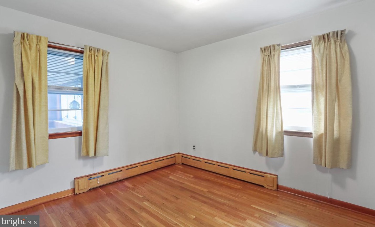 2632 Braddock Rd, Mount Airy MD  21771-8914 exterior