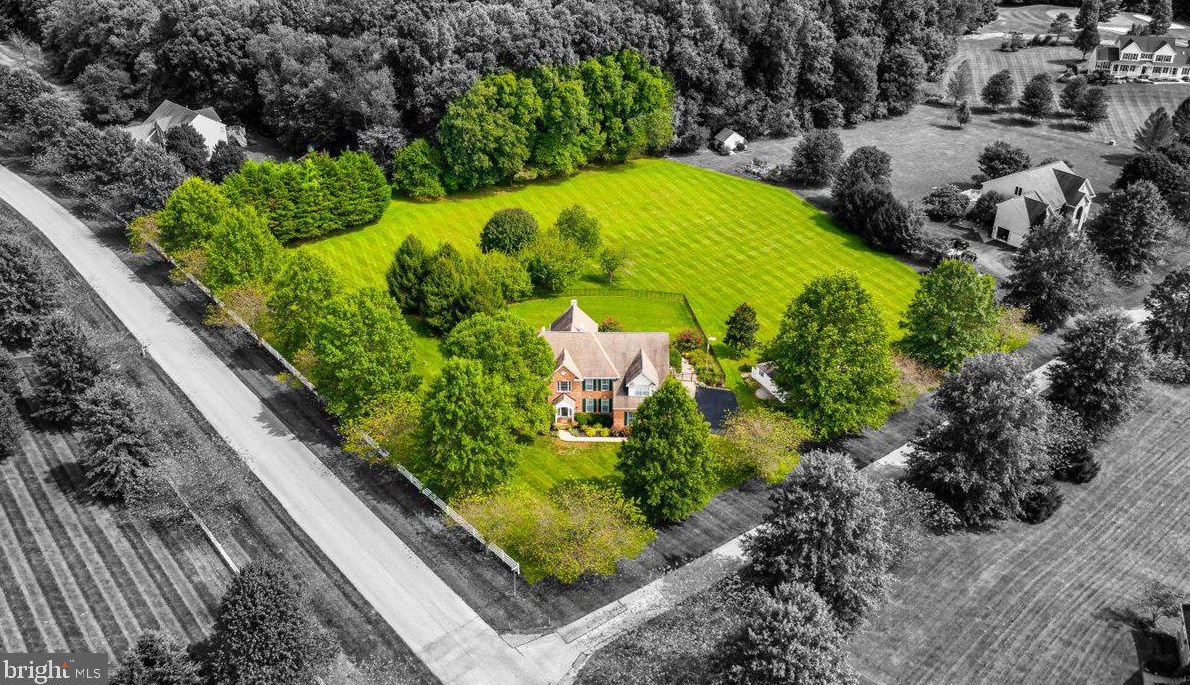 5901 Oshanter Dr, Mount Airy, MD 21771-8007