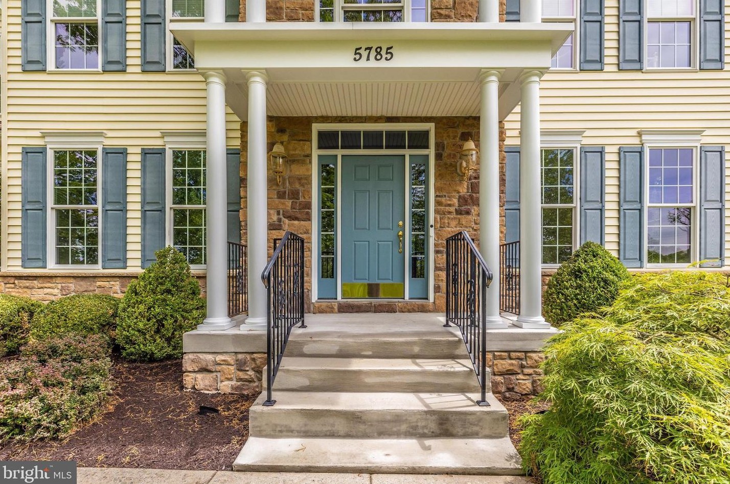 5785 Falls Rd, Mount Airy, MD 21771-8228