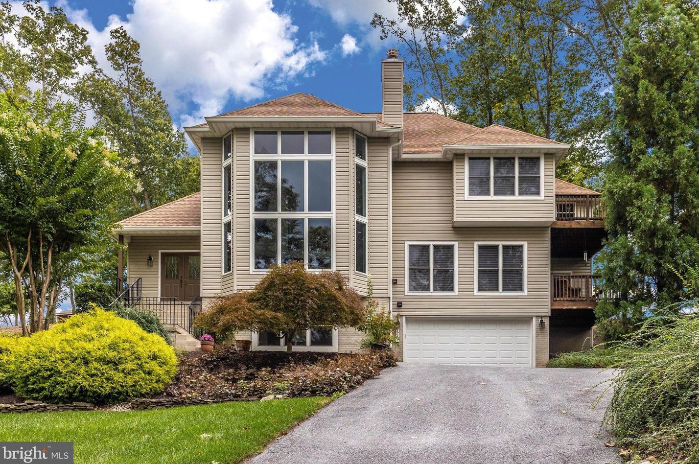 3645 Franklinville Rd, New Windsor, MD 21776-8012