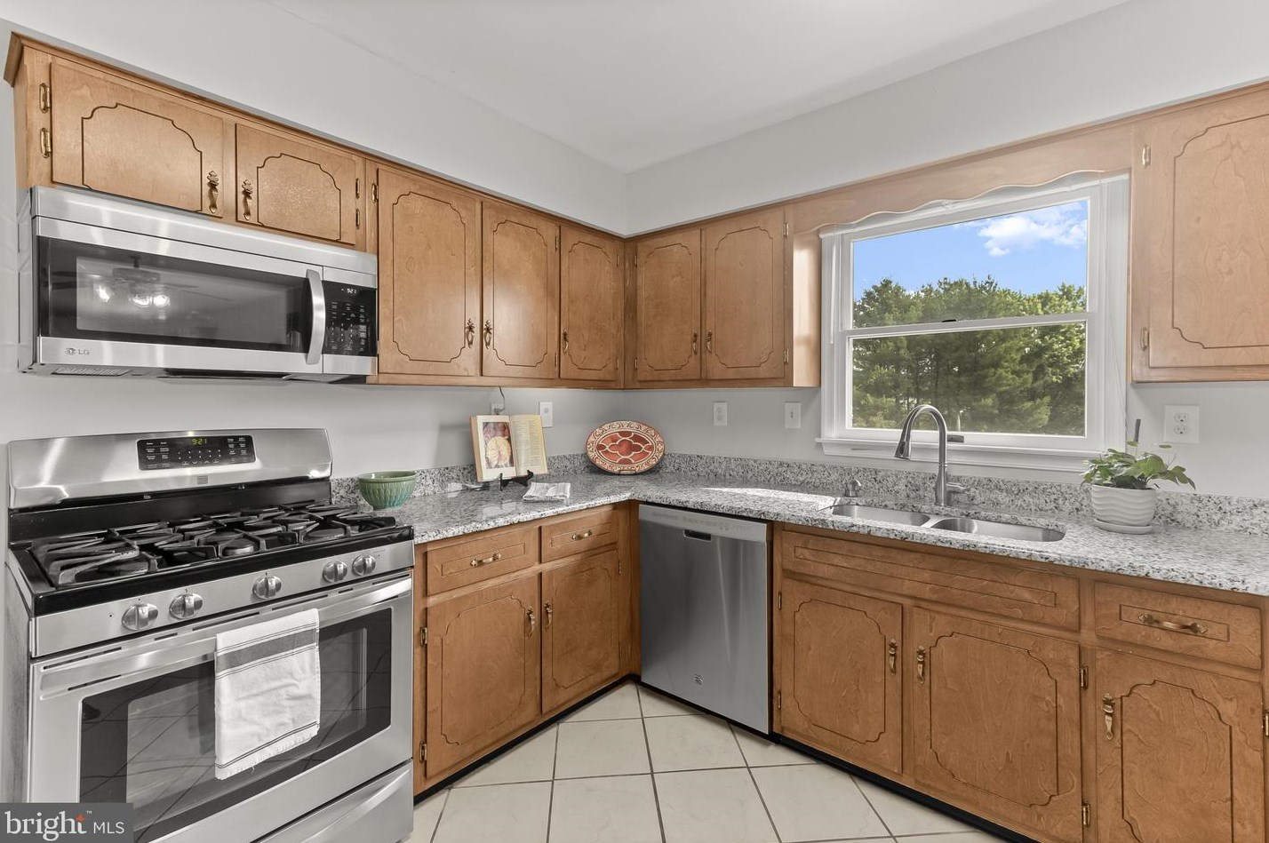 7241 Glenridge Dr, Mount Airy MD  21771-7242 exterior