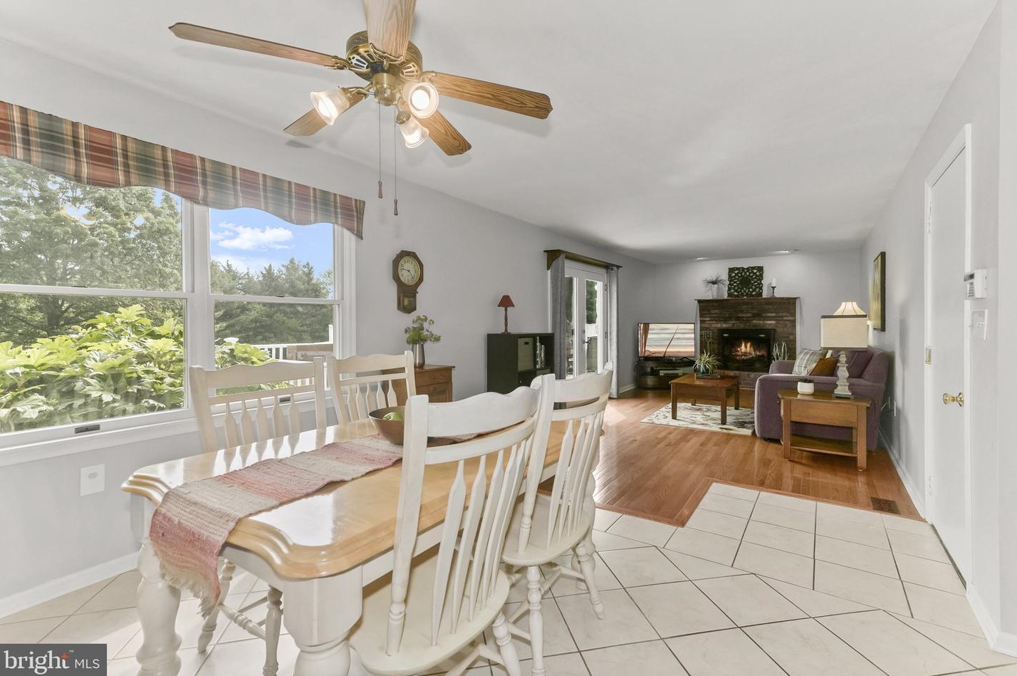 7241 Glenridge Dr, Mount Airy MD  21771-7242 exterior