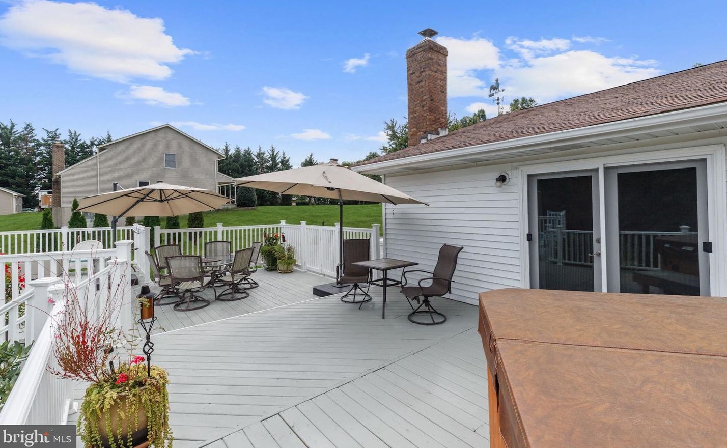 7241 Glenridge Dr, Mount Airy MD  21771-7242 exterior