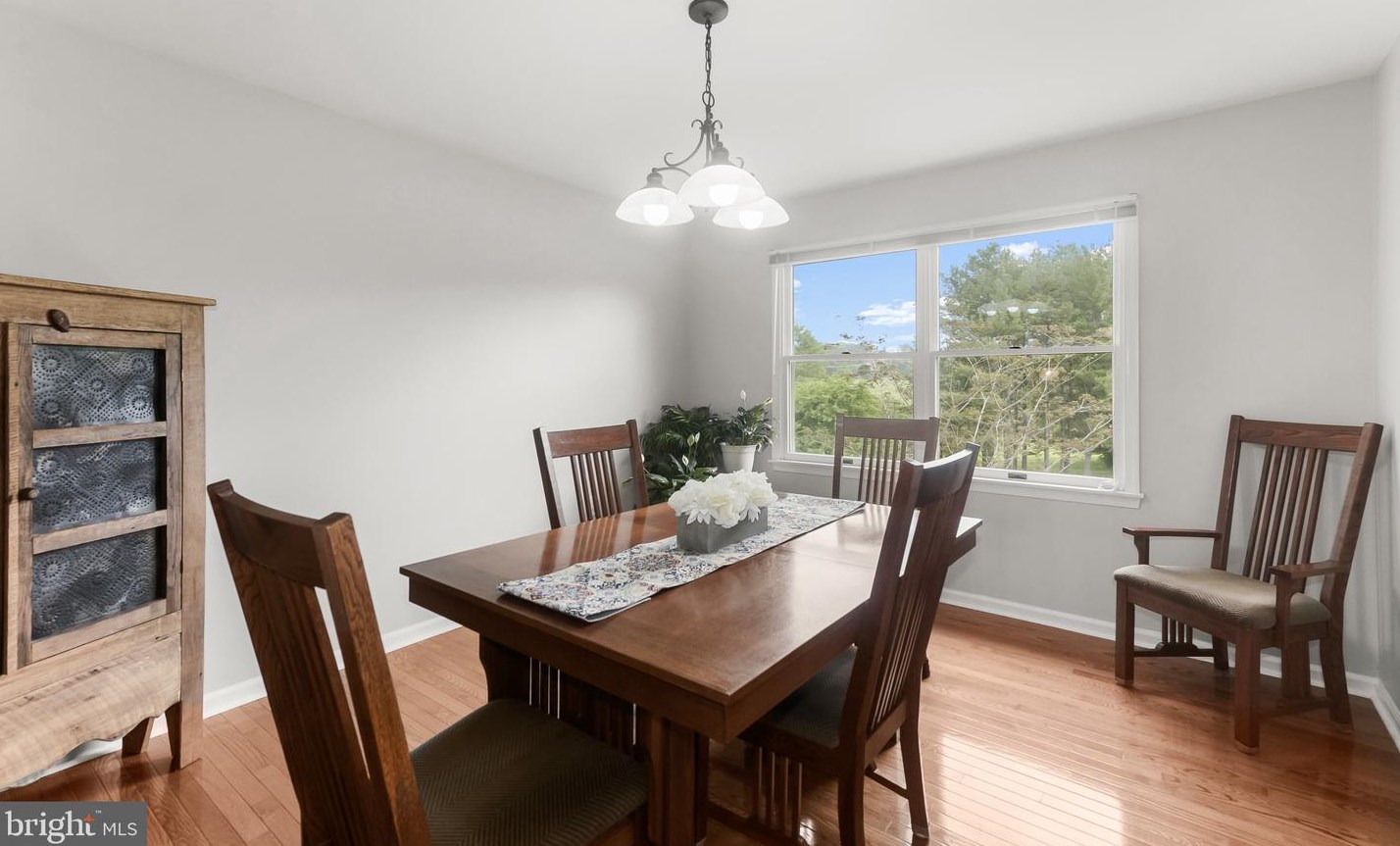 7241 Glenridge Dr, Mount Airy MD  21771-7242 exterior