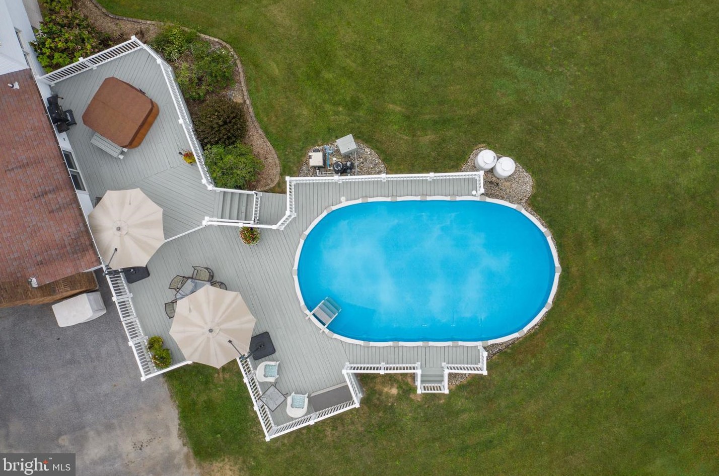 7241 Glenridge Dr, Mount Airy MD  21771-7242 exterior